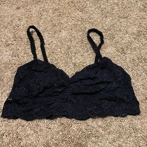 Victoria’s Secret PINK Black Floral Lace Bralette
